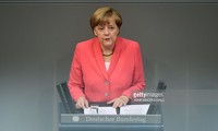 German Chancellor stresses on migrant crisis resolution
