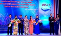 Vietnamese Teachers’ Day marked nationwide
