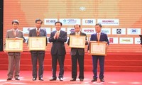 Outstanding enterprises in Hanoi honoured