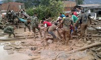 Rescue efforts continue for Colombia's landslide victims