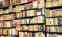 Old book collectors preserve and promote books 