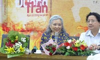  Vietnamese AO victim promotes autobiography