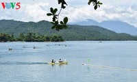 Kayak race at Phu Ninh Lake