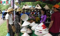 Rural market, a community tourist attraction in Thua Thien Hue 