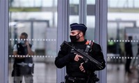  Anti-terrorist raids take place in Belgium, Netherlands, and Germany 