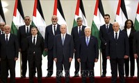 New Palestinian government holds first cabinet meeting