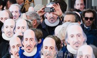 英国举行莎士比亚去世400周年纪念活动