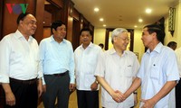 越共中央书记处举行南部地区退休高级干部见面会