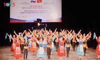 Mãn nhãn với màn trình diễn đêm khai mạc Những ngày văn hóa Nga tại Việt Nam