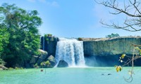 Vẻ đẹp hoang sơ của thác Dray Nur