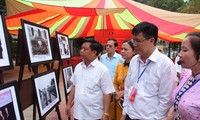 Les relations amicales traditionnelles Vietnam-Laos en exposition