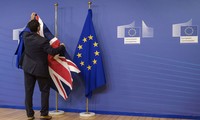 Londres plaide pour une "union douanière temporaire" post-Brexit