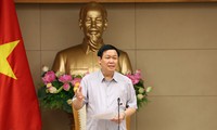Vuong Dinh Hue réclame la liste des entreprises publiques devant ouvrir leur capital