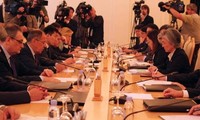 Les chefs de la diplomatie sud-coréen et russe discutent de la RPDC