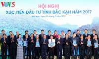 Nguyen Xuan Phuc en visite à Bac Kan