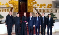 Le sous-secrétaire du Vatican pour les relations avec les États visite le Vietnam 