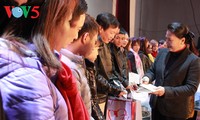 Nguyen Thi Kim Ngan présente ses vœux du Têt aux travailleurs de la province de Hai Duong