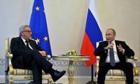 Juncker appelle Poutine à “rétablir” une coopération pour la sécurité du continent