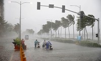 Le typhon Mangkhut frappe la Chine après avoir dévasté les Philippines