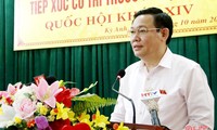 Vuong Dinh Huê rencontre l’électorat à Ha Tinh