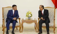 Truong Hoà Bình reçoit le ministre mongol de la Justice