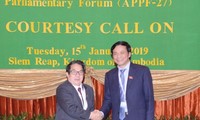 Le Vietnam et le Cambodge intensifient leurs relations parlementaires
