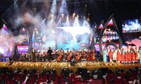 Le gala “Printemps dans mon pays natal” pour les Vietkieu