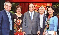 Nguyên Xuân Phuc formule ses voeux du Nouvel an aux dirigeants et anciens dirigeants du Centre