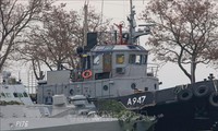 La Russie restitue à l'Ukraine des navires militaires avant un sommet sur le conflit