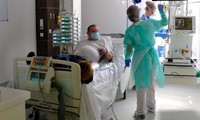Covid-19 en France: le nombre de patients hospitalisés descend sous les 25.000