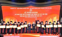Hanoï honore les lauréats des universités et des académies en 2021