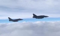 Des avions américains et français interceptés par des chasseurs russes en mer Noire