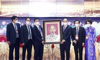 Nguyên Xuân Phuc au 13e congrès national des avocats