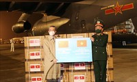 La Chine fait don de 300.000 doses de vaccin VeroCell au Vietnam