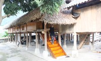 Comment Hà Giang sauvegarde-t-elle ses maisons traditionnelles?