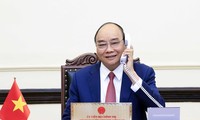 Nguyên Xuân Phuc s’entretient au téléphone avec le président élu sud-coréen Yoon Suk-yeol