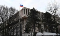 La Russie s’oppose à l’expulsion de diplomates par la France