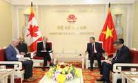 Le ministre de la Sécurité publique souhaite renforcer la coopération judiciaire avec le Canada
