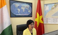  Colloque virtuel sur la coopération commerciale Vietnam – Côte d’Ivoire