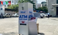 Cây “ATM khẩu trang” miễn phí tại Hà Nội giúp người dân chống COVID-19