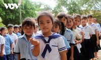 Vượt khó “gieo chữ” cho những con em gốc Việt tại Campuchia