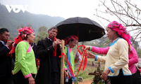 Đặc sắc lễ đón dâu của người Giáy ở Lai Châu