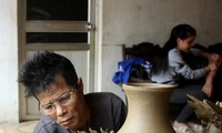  The rustic pottery art of Hương Canh