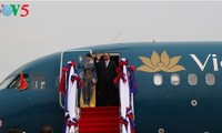 フック首相、ASEAN首脳会議の出席のため、ハノイを発つ