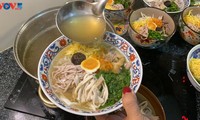  ハノイの麺料理「ブンタン」・ベトナム人の好物料理 