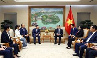 クアン副首相、九州経済連合会の代表団と会見