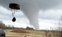 米南部で竜巻 少なくとも23人死亡 数十人けが 