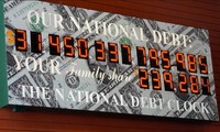 米上院が債務上限の効力一時停止法案可決 デフォルト回避