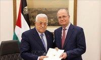 パレスチナ新内閣が発足、首相には経済専門家のムスタファ氏が就任、ガザ出身者８人が入閣