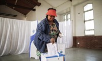南ア総選挙、与党ANCの支持率42％ 一時の勢い失う